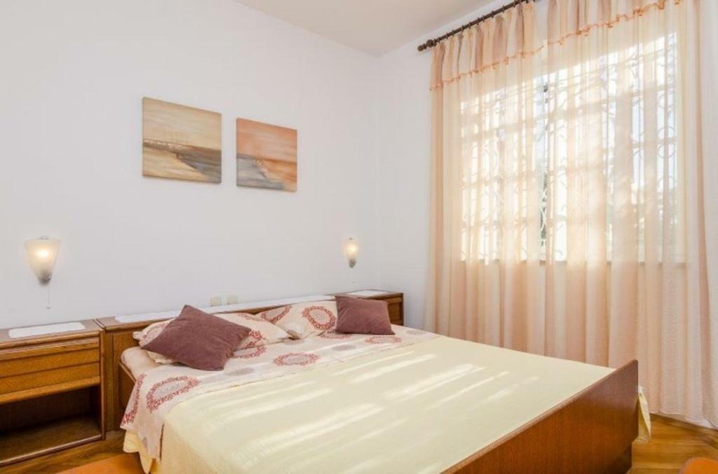 Holiday Home Marko - 70M From Sea Orebić Buitenkant foto