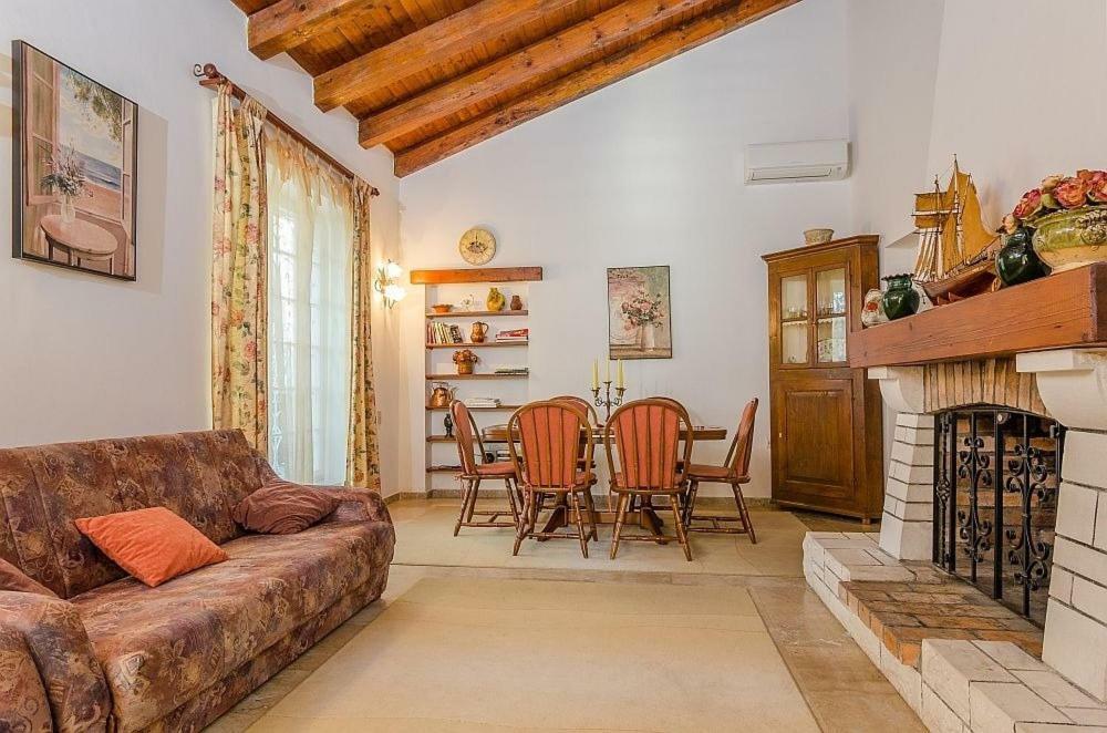 Holiday Home Marko - 70M From Sea Orebić Buitenkant foto